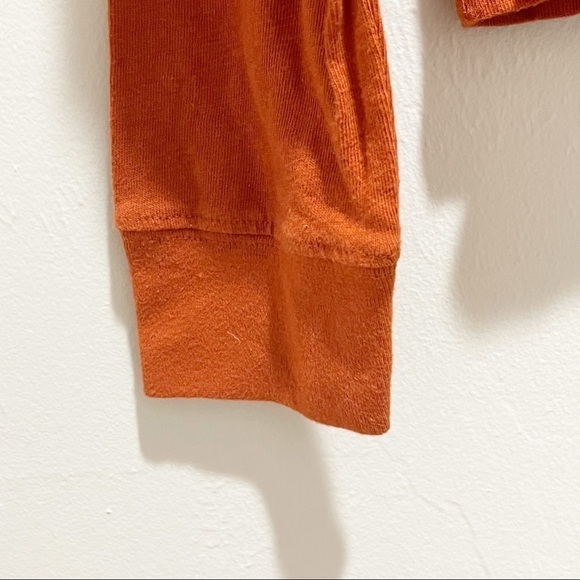 Vintage ABERCROMBIE & FITCH Women’s Orange Long Sleeve PRETTY PENQUIN Top - Picture 4 of 6